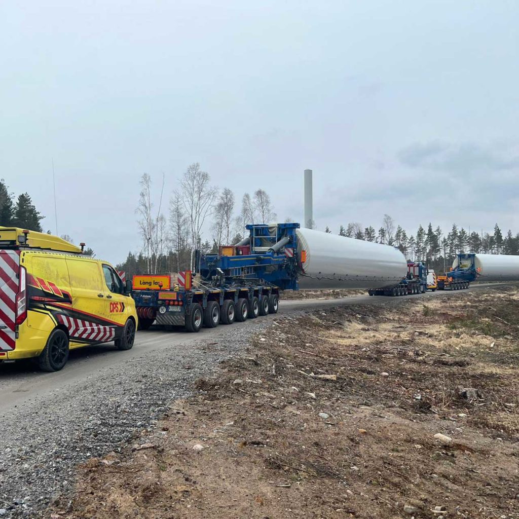 Daems Pilot Service - Windmolen vleugels dwars door Zweden