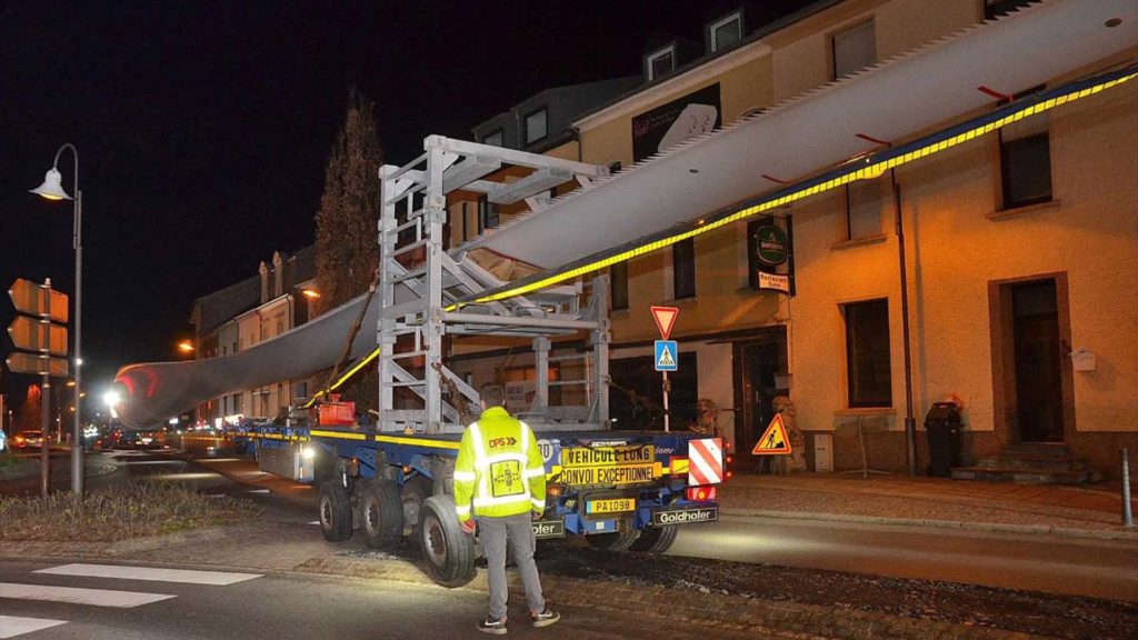 Daems Pilot Service - Uitzonderlijk vervoer door Luxemburg